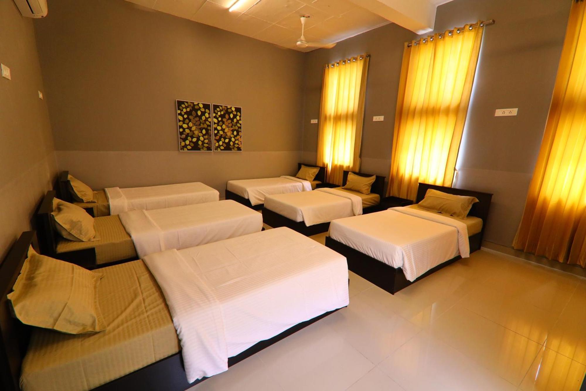 La Palmera Thoothukudi Buitenkant foto